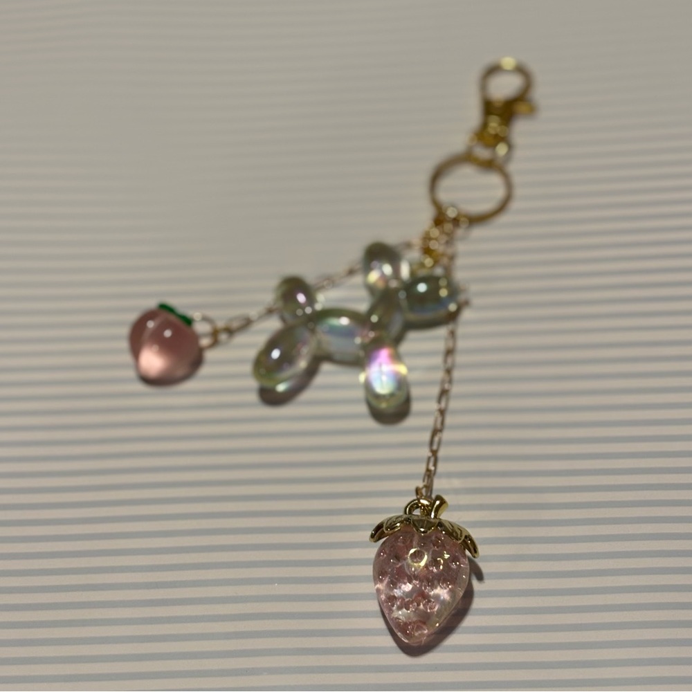 Green Balloon Dog Keychain